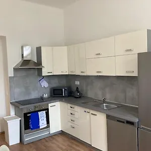 Hotel apartamentowy Erbenova