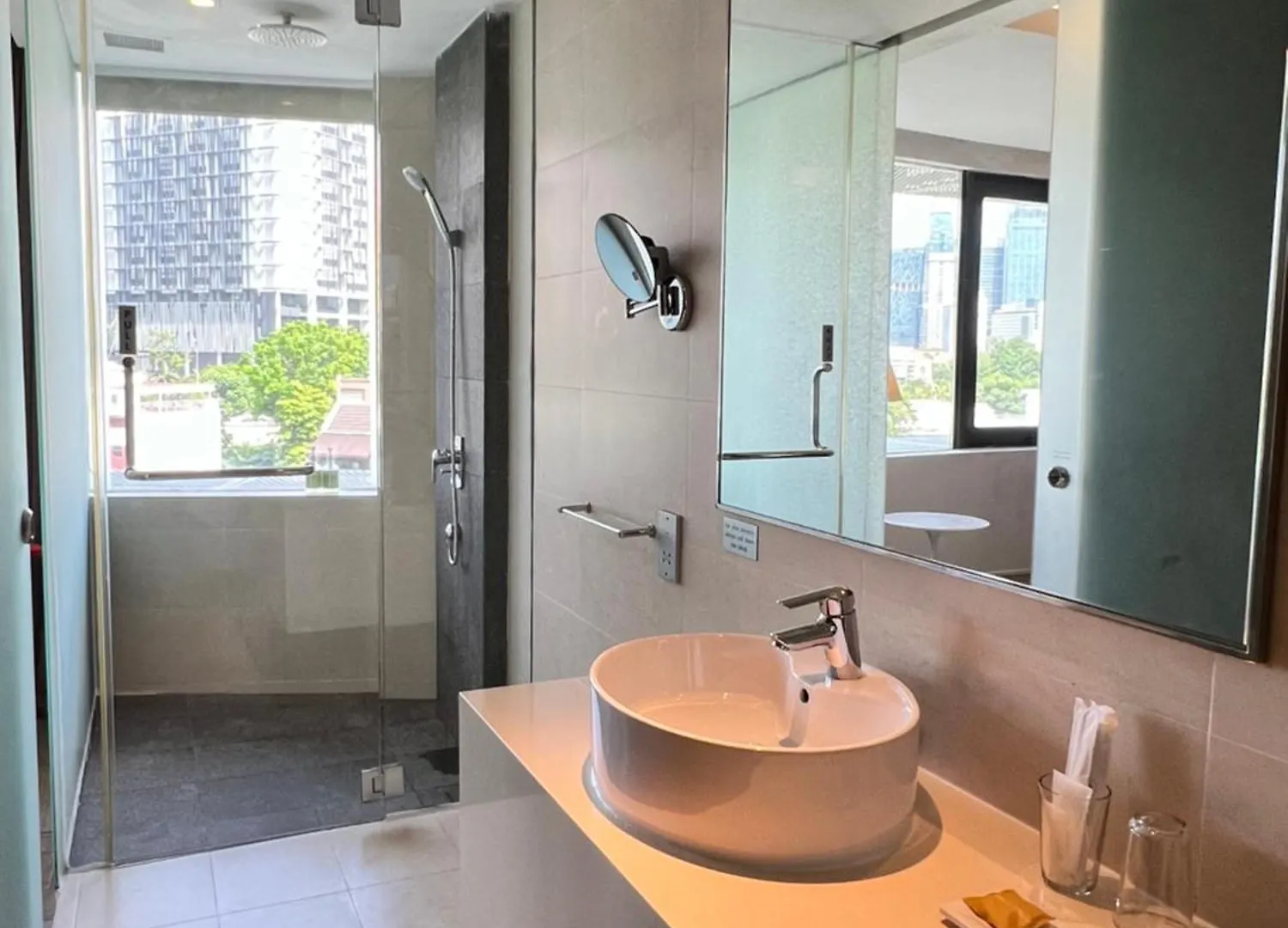 D'Hotel Singapore 4*,