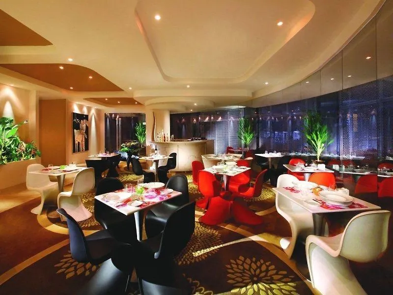 D'Hotel Singapore 4*,